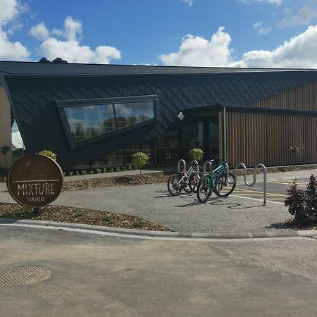 Farm Stay On Te Awa Cycleway Tamahere Bagian luar foto